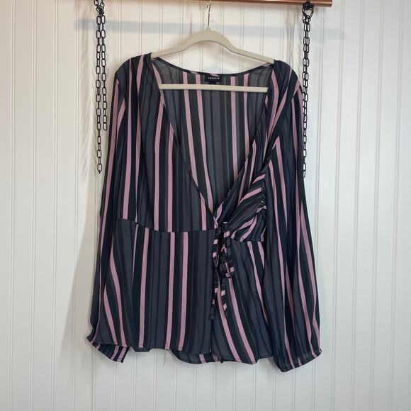 Torrid Women’s Gray & Pink Crepe Surplice Wrap Top Plus Size 3X - Picture 1 of 9